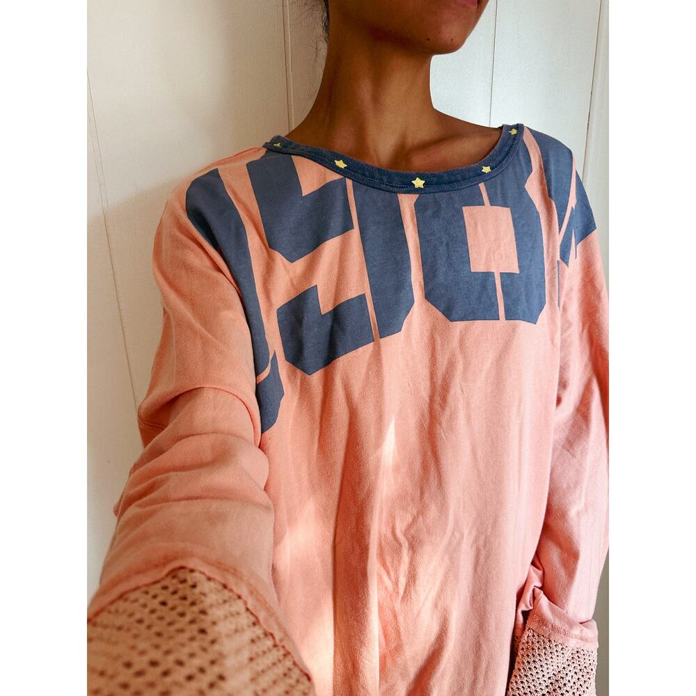 We The Free Oversized Pink and Blue Graphic Blouse - Picture 3 of 3